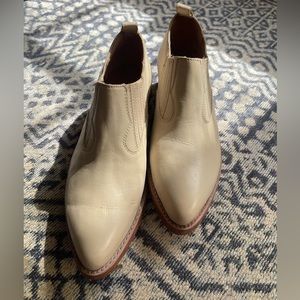 Frye below-the-ankle boots, cream 8.5 NWOT